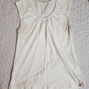 Eddie Bauer Tank w/ lace detail